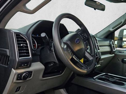 Used 2017 Ford F250 XLT w/ XLT Value Package image 10