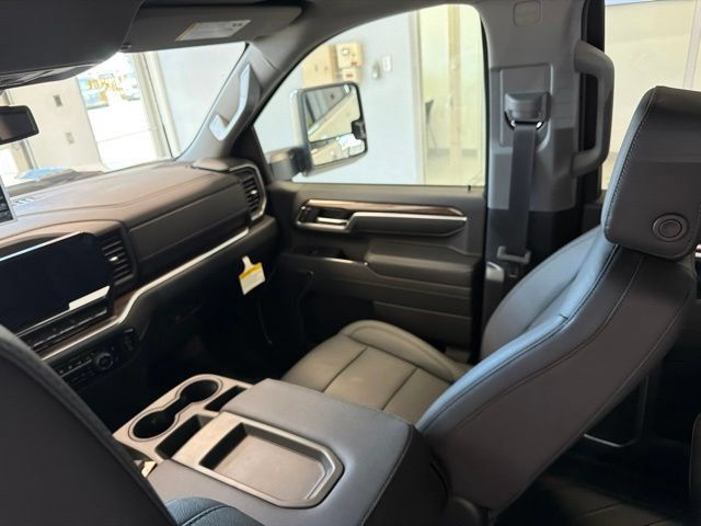 New 2026 Chevrolet Silverado 3500 LT w/ Z71 Chrome Sport Edition AWD/4WD image 25