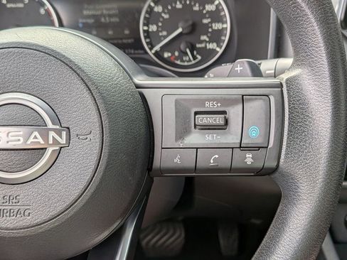 Used 2024 Nissan Rogue SV FWD image 21