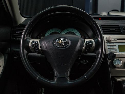 Used 2009 Toyota Camry SE FWD image 25