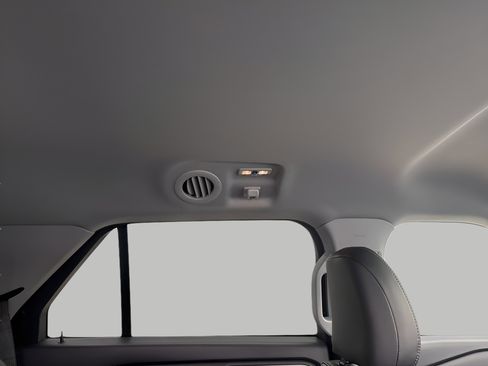 Certified 2023 Ford Explorer XLT w/ Equipment Group 202A image 18