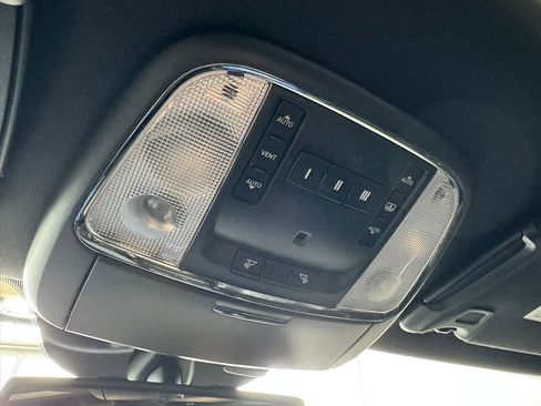 Used 2014 Chrysler 300 S w/ Luxury Group image 44