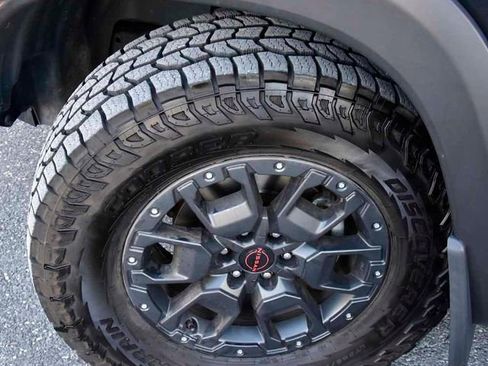 Used 2022 Nissan Frontier PRO-4X w/ Pro-4X Premium Package image 36