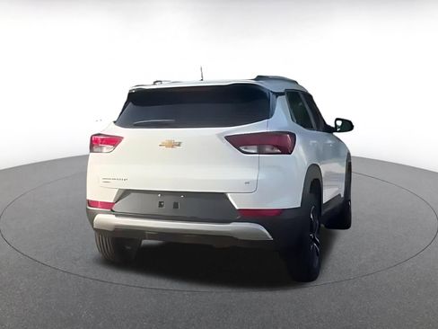 Used 2025 Chevrolet TrailBlazer LT image 4
