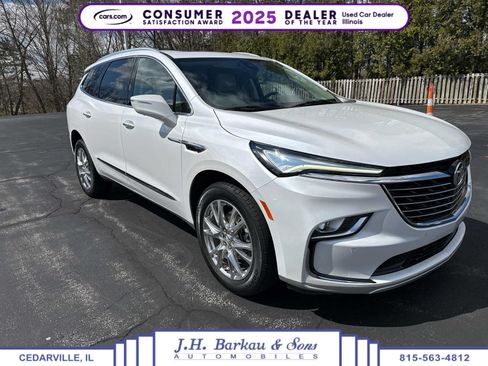 Used 2023 Buick Enclave Essence w/ Experience Buick Package AWD/4WD image 1