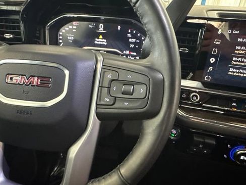 Used 2025 GMC Sierra 1500 Elevation AWD/4WD image 31