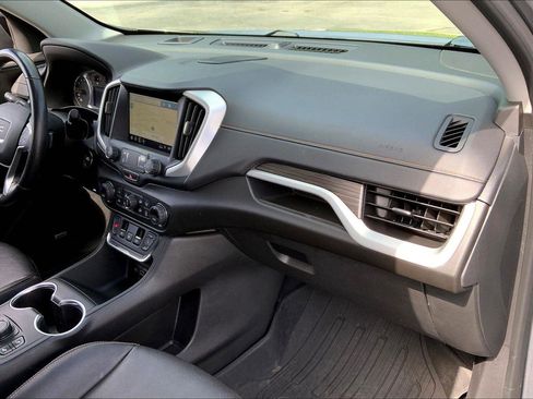 Used 2021 GMC Terrain SLT w/ Infotainment Package II FWD image 14