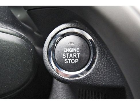 Used 2024 Subaru Crosstrek 2.0i Premium AWD/4WD image 19
