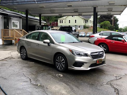 Used 2019 Subaru Legacy 2.5i Premium image 3