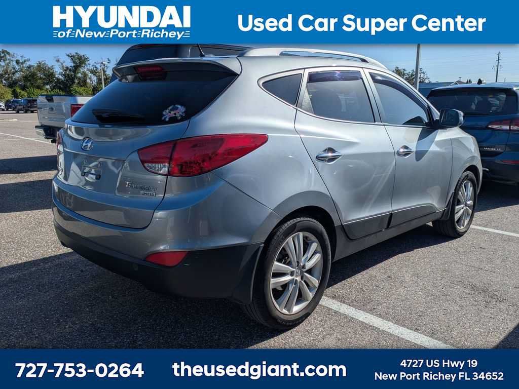 Used 2013 Hyundai Tucson Limited FWD image 2