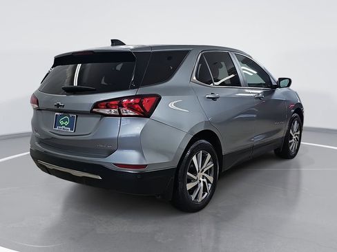 Certified 2024 Chevrolet Equinox LT image 3