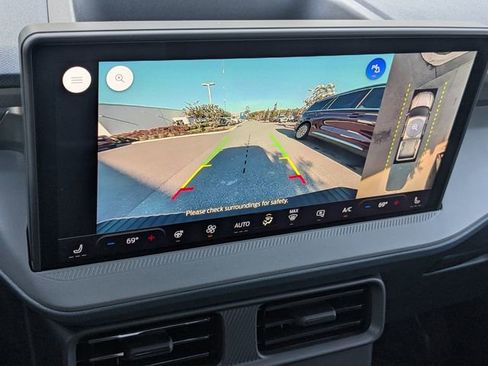 Used 2022 Ford F350 Lariat w/ Tremor Off-Road Package image 31