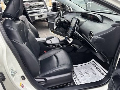 Used 2019 Toyota Prius Prime Premium w/ Carpet Mat Package FWD image 8