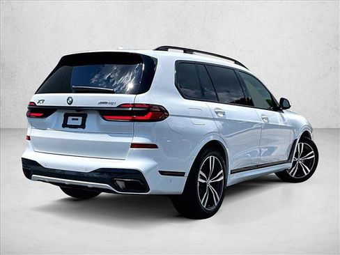Used 2026 BMW X7 xDrive40i w/ Executive Package AWD/4WD image 2