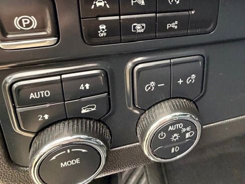 Used 2025 Chevrolet Tahoe RST w/ Comfort Package image 12