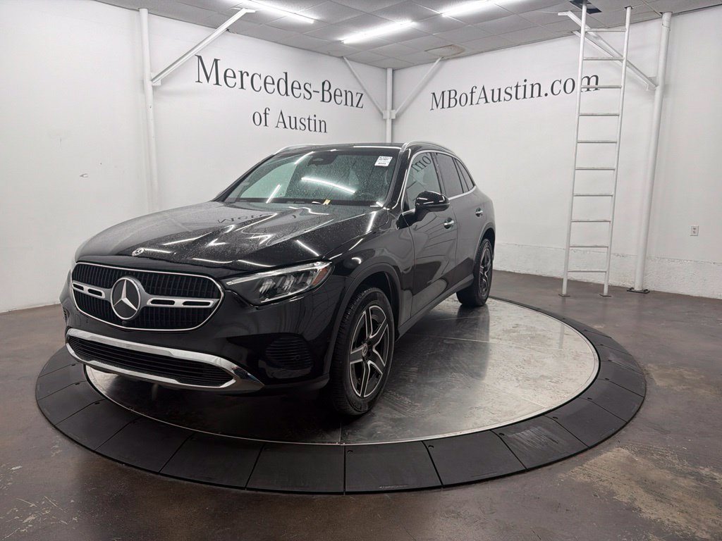 Used 2026 Mercedes-Benz GLC 300 4MATIC image 3