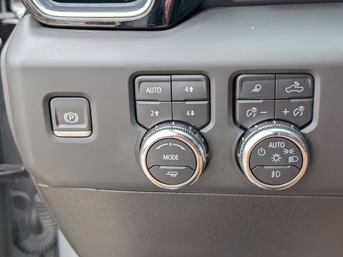 Used 2024 GMC Sierra 2500 Denali Ultimate AWD/4WD image 22