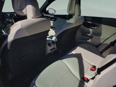 Certified 2025 Mercedes-Benz C 300 Sedan image 8