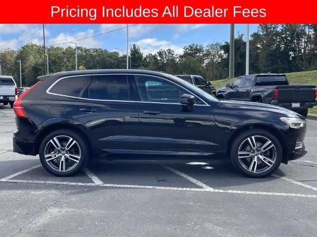 Used 2018 Volvo XC60 T5 Momentum w/ Vision Package AWD/4WD image 6