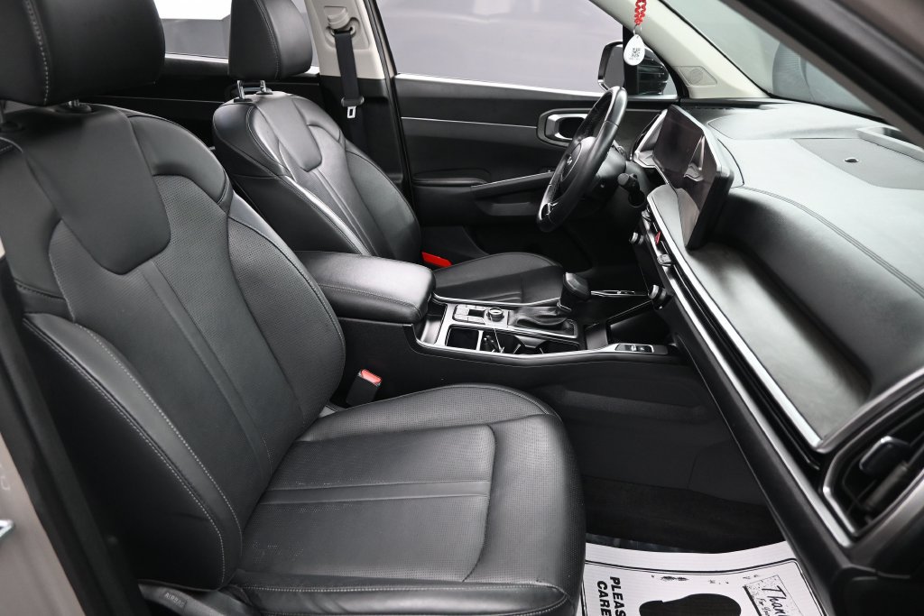 Used 2024 Kia Sorento X-Line EX AWD/4WD image 32