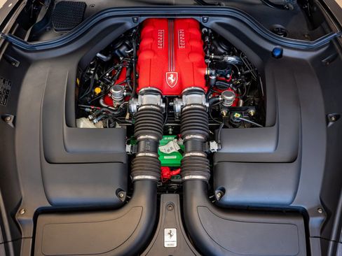 Used 2012 Ferrari California Base image 27