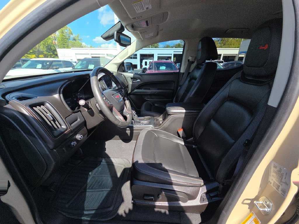 Used 2022 GMC Canyon AT4 w/ Trailering Package AWD/4WD image 17