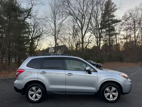 Used 2014 Subaru Forester 2.5i Premium w/ All-Weather Package image 4