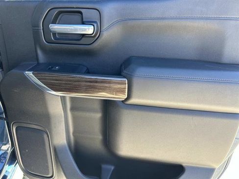 Used 2020 Chevrolet Silverado 1500 RST image 19