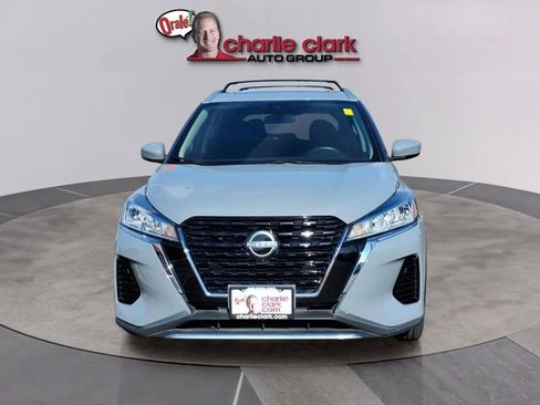 Used 2024 Nissan Kicks SV w/ Exterior Package FWD image 8
