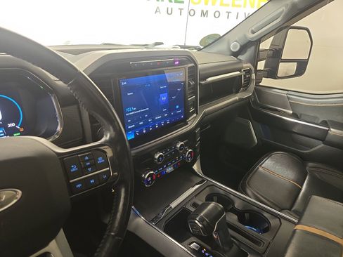 Used 2021 Ford F150 Platinum w/ Max Trailer Tow Package image 26