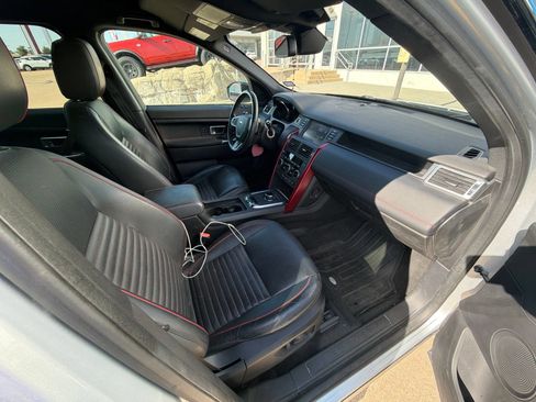 Used 2018 Land Rover Discovery Sport HSE AWD/4WD image 18