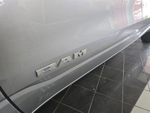 Used 2022 RAM 1500 Laramie AWD/4WD image 32