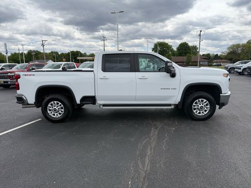 Used 2023 Chevrolet Silverado 2500 LT w/ Convenience Package AWD/4WD image 6