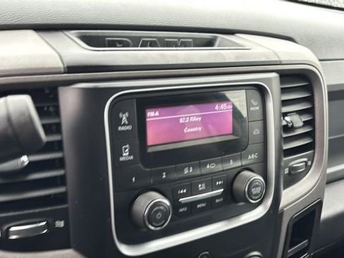 Used 2018 RAM 2500 Tradesman w/ Chrome Appearance Group image 20