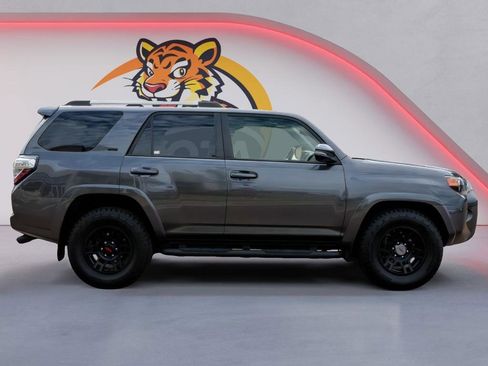 Used 2023 Toyota 4Runner SR5 Premium w/ Moonroof Package RWD image 4