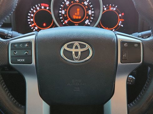 Used 2013 Toyota 4Runner Limited image 18