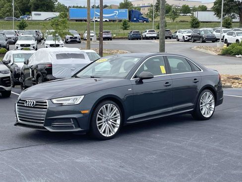 Used 2017 Audi A4 2.0T Premium Plus w/ Premium Plus Package FWD image 3