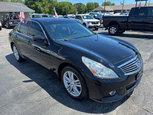Used 2010 INFINITI G37 x Sedan AWD/4WD image 4