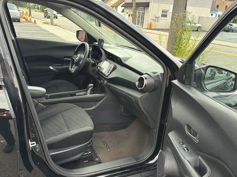 Used 2021 Nissan Kicks SV FWD image 25