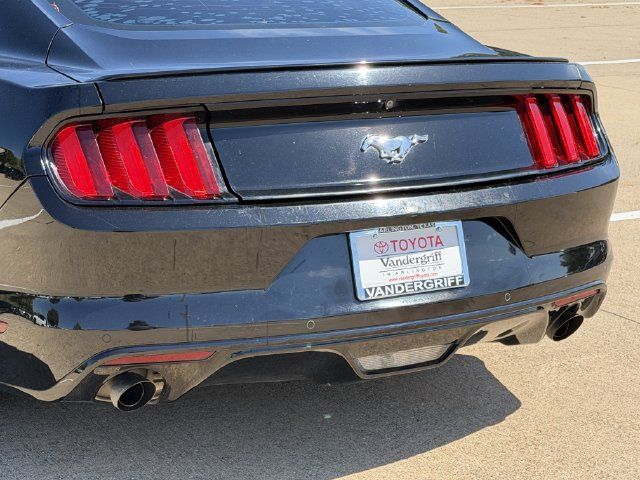 Used 2015 Ford Mustang Coupe RWD image 6