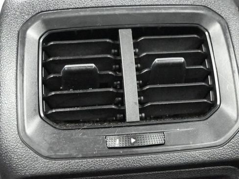 Used 2022 Volkswagen Tiguan S AWD/4WD image 13