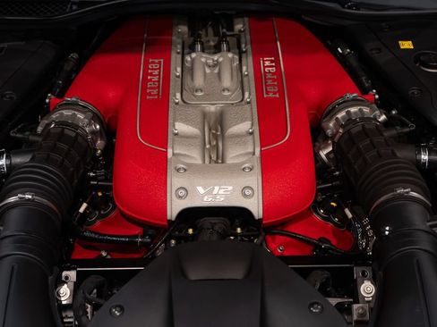 Certified 2023 Ferrari 812 GTS RWD image 18