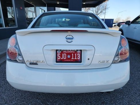 Used 2002 Nissan Altima 2.5 S image 4
