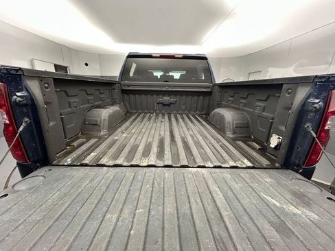 Used 2022 Chevrolet Silverado 1500 Custom image 32