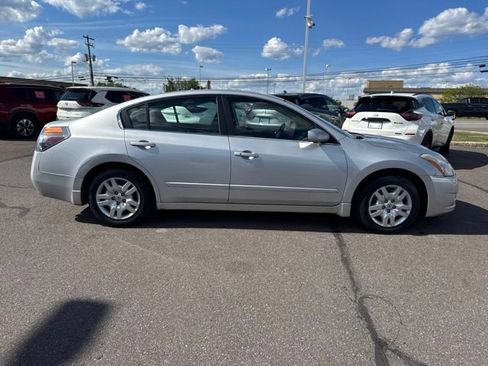 Used 2012 Nissan Altima 2.5 S FWD image 4