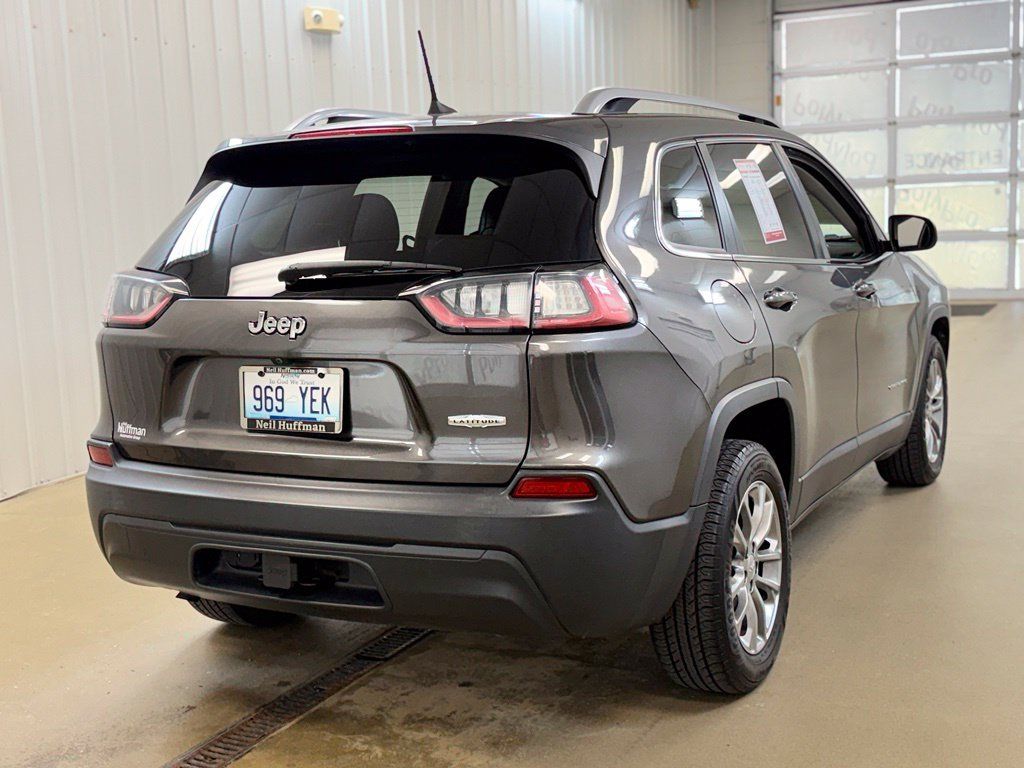 Used 2019 Jeep Cherokee Latitude Plus w/ Comfort/Convenience Group FWD image 6