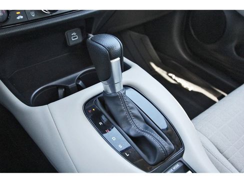 Used 2023 Honda HR-V LX image 24