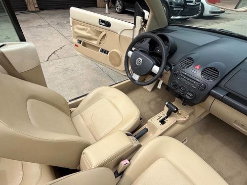 Used 2004 Volkswagen Beetle GLS FWD image 50