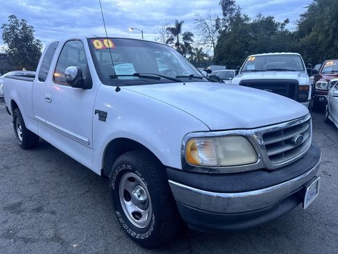 Used 2000 Ford F150 XLT image 1