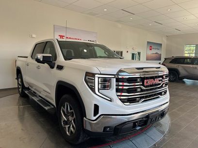 Used 2024 GMC Sierra 1500 SLT w/ SLT Premium Package